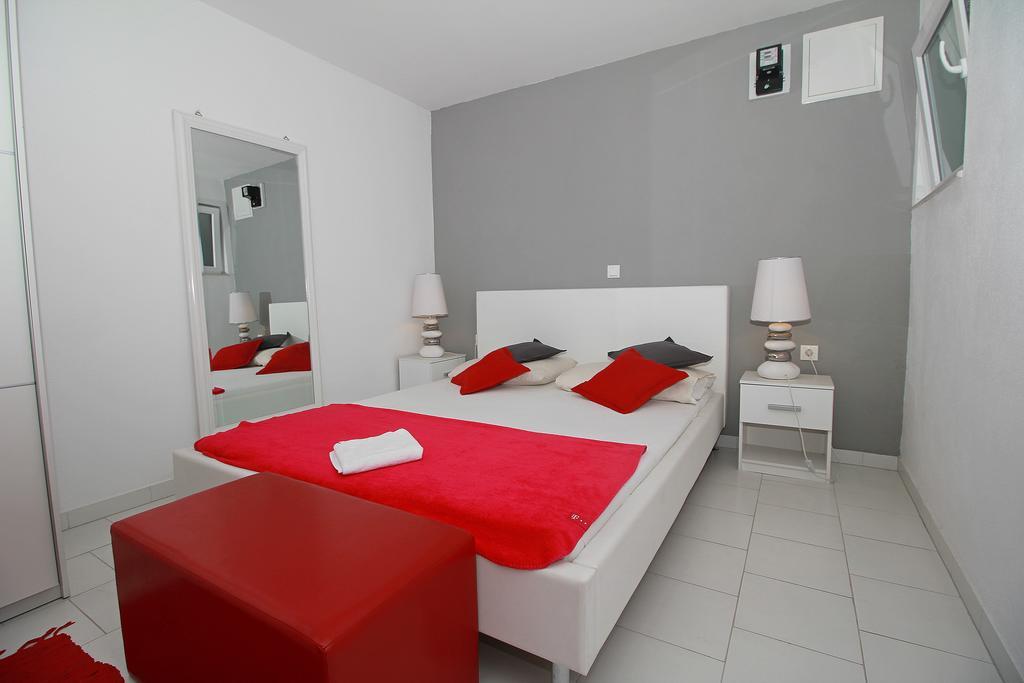 Apartments Luna Makarska Exteriör bild